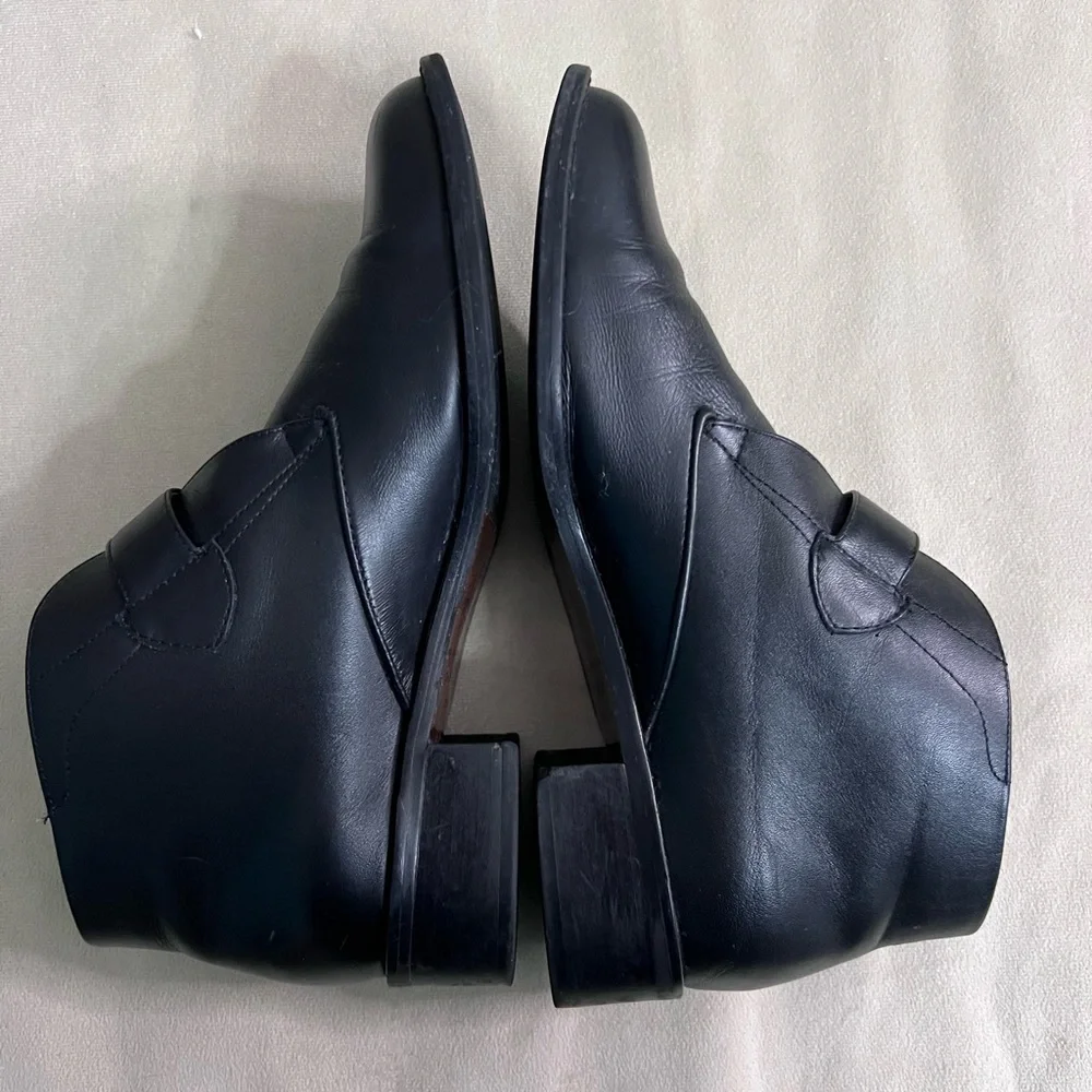 🖤✨ Etienne Aigner Leather Ankle Boots Buckle Detail • Made in Brazil • Classic